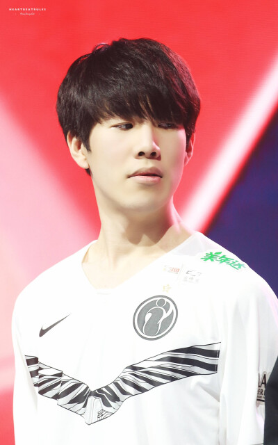 在速度滑冰 在速度滑冰