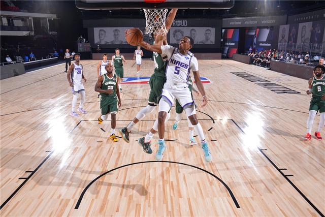 了坚实的保 了坚实的保