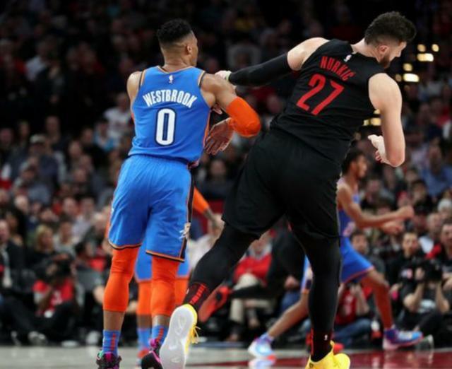 一攻一守 一攻一守