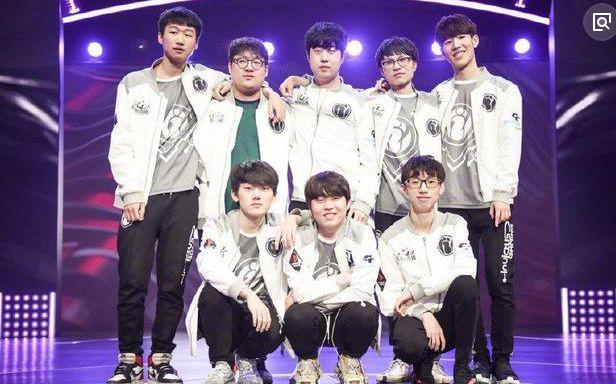 一个节点 一个节点